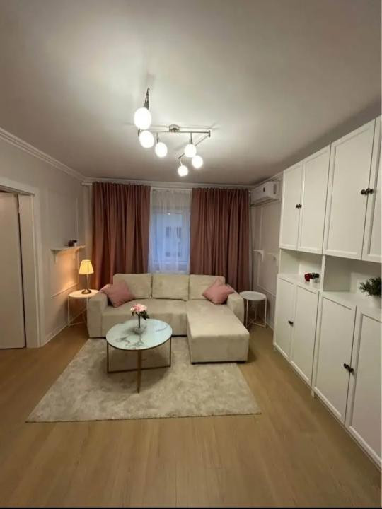 Apartament renovat, 2 camere, etaj 4 din 5 - Sagului