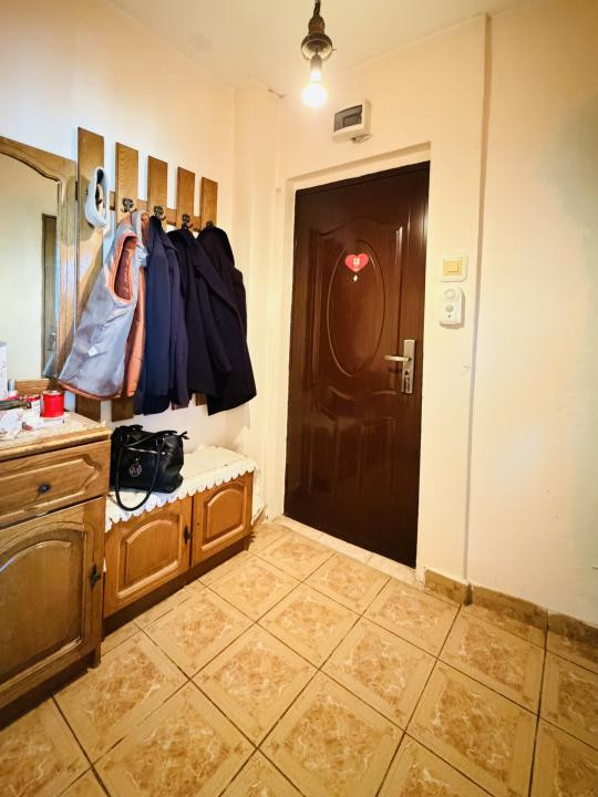 Apartament 2 camere, semidecomandat, mobilat in zona Balcescu 