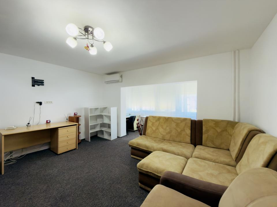 COMISION 0%  Apartament 2 camere, semidecomandat, etaj 3, zona Steaua 