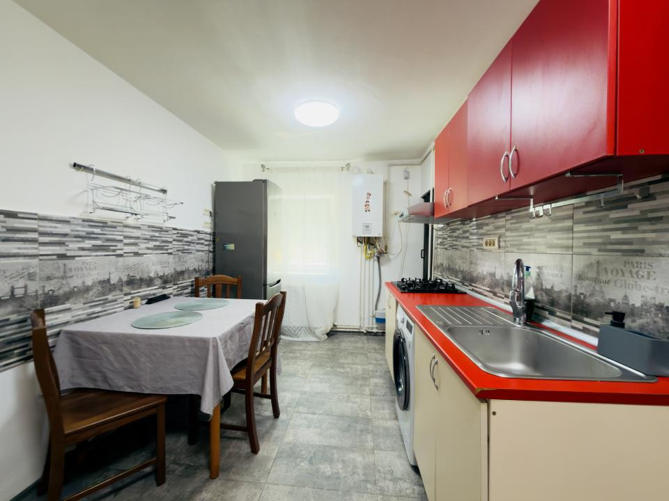 COMISION 0%  Apartament 2 camere, semidecomandat, etaj 3, zona Steaua 