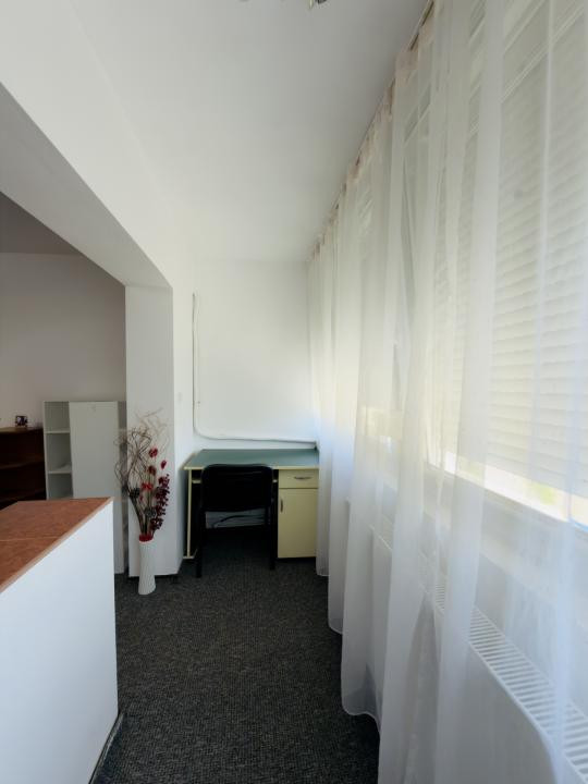 COMISION 0%  Apartament 2 camere, semidecomandat, etaj 3, zona Steaua 