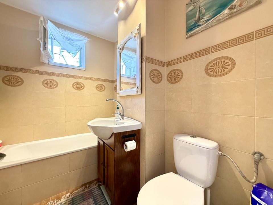 Apartament modern, 3 camere, 67 mp utili, etaj 2 - Zona Lipovei