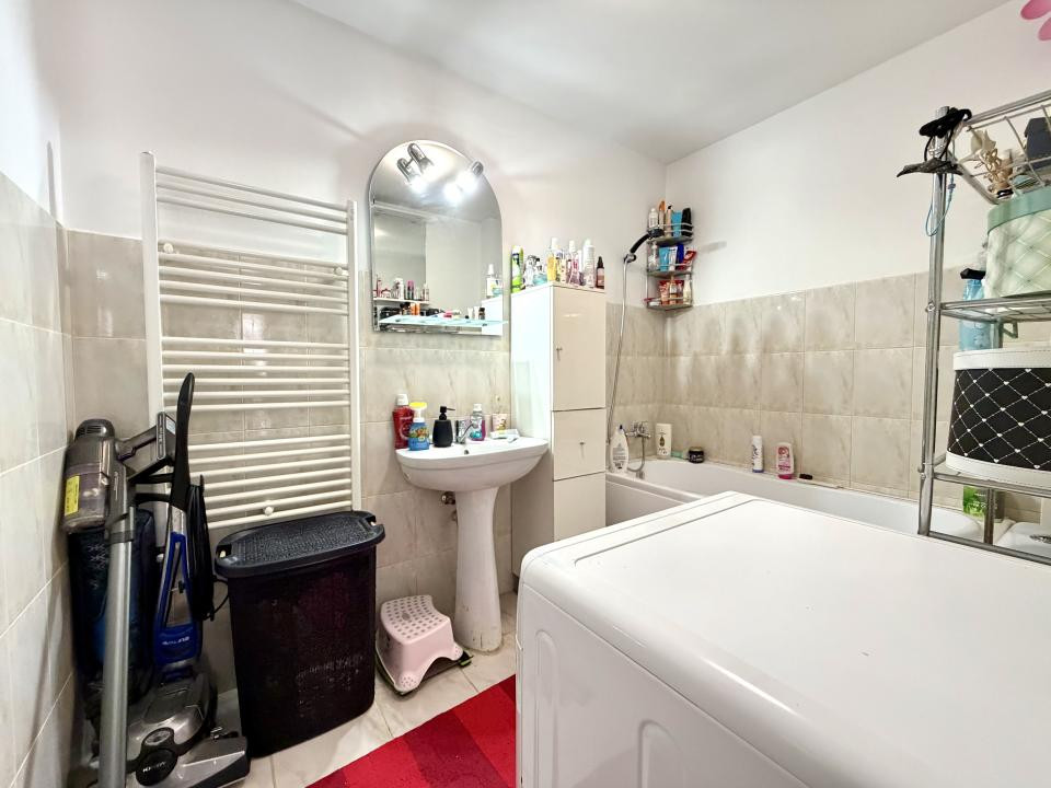 Apartament modern, 2 camere, 40 mp utili, etaj 1 - Dumbravita