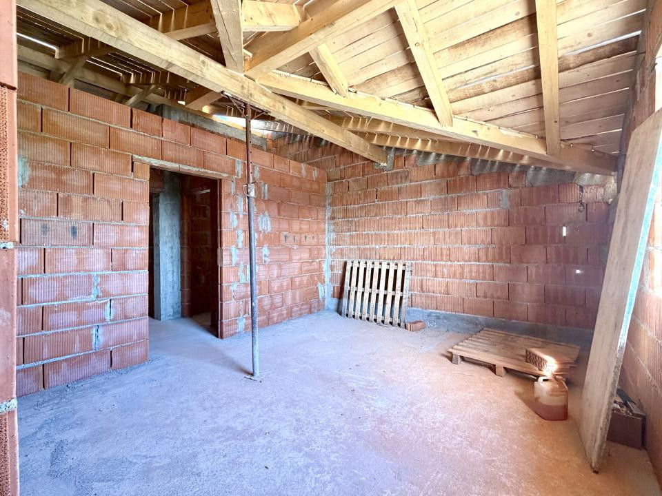 Casa individuala, 4 camere, 100 mp utili, 372 mp teren - Sanandrei