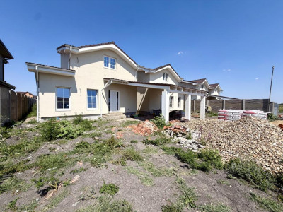 Casa individuala, 4 camere, 100 mp utili, 372 mp teren - Sanandrei