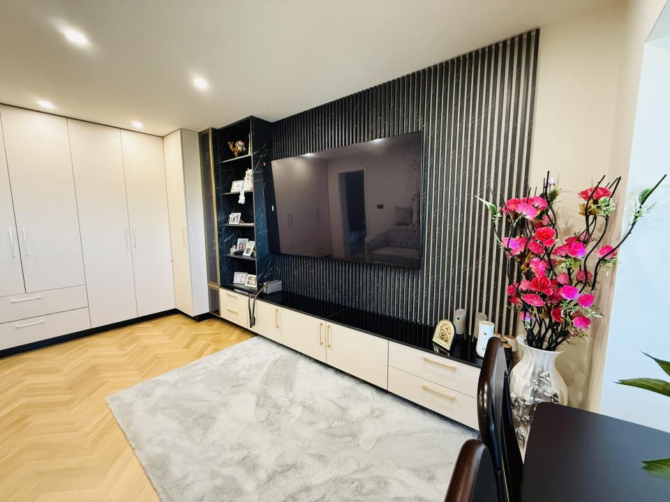COMISION 0% Apartament 2 camere, decomandat, mobilat lux in Soarelui 