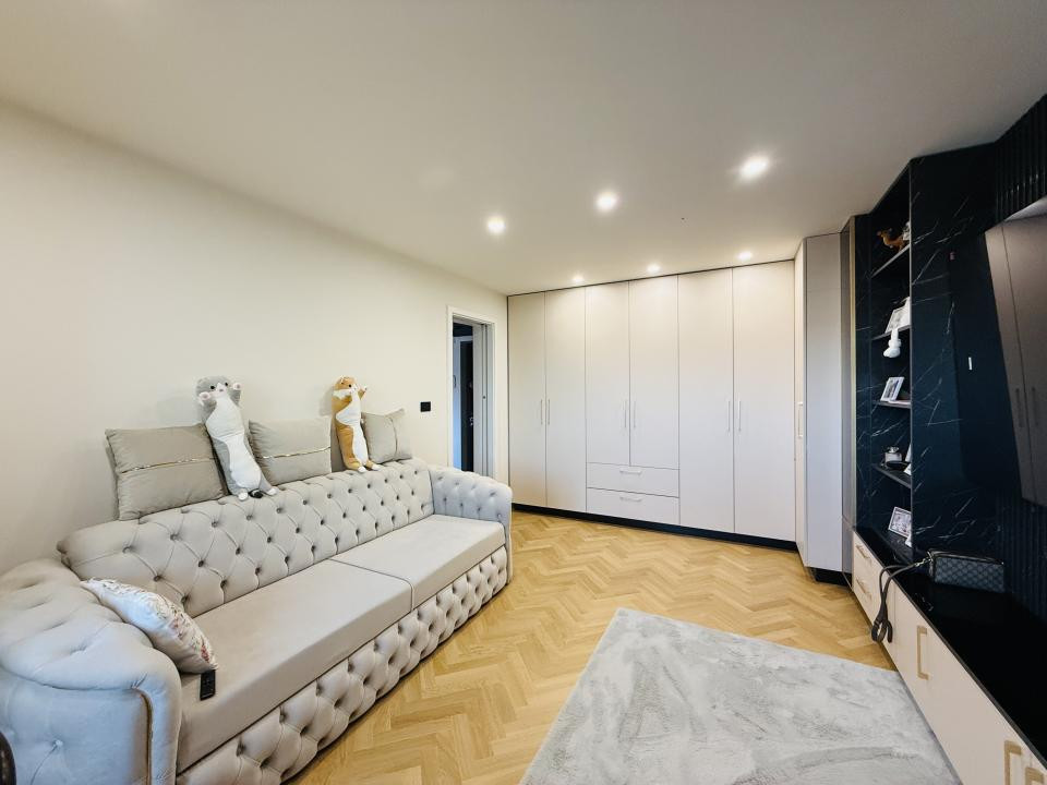 COMISION 0% Apartament 2 camere, decomandat, mobilat lux in Soarelui 