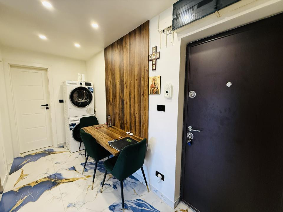 COMISION 0% Apartament 2 camere, decomandat, mobilat lux in Soarelui 