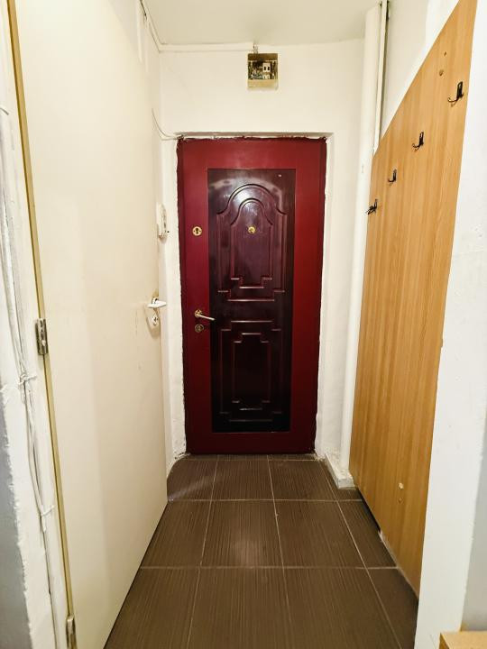 Apartament 2 camere, etaj 1, mobilat, zona Piata Doina 