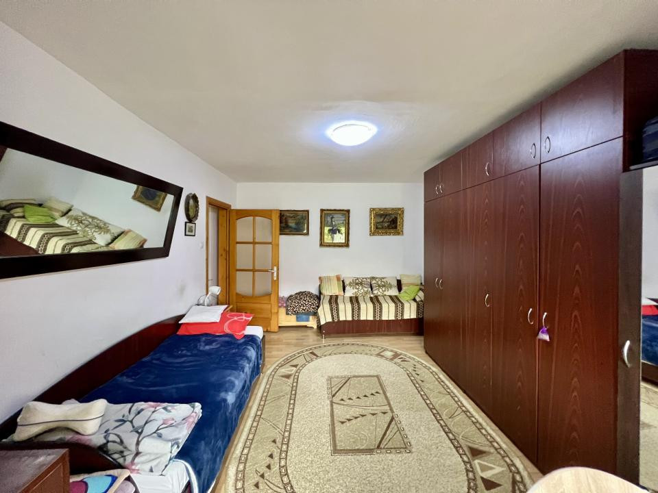 Apartement 1 camera, etaj 4/5, 37 mp utili, decomandat - zona Dambovita