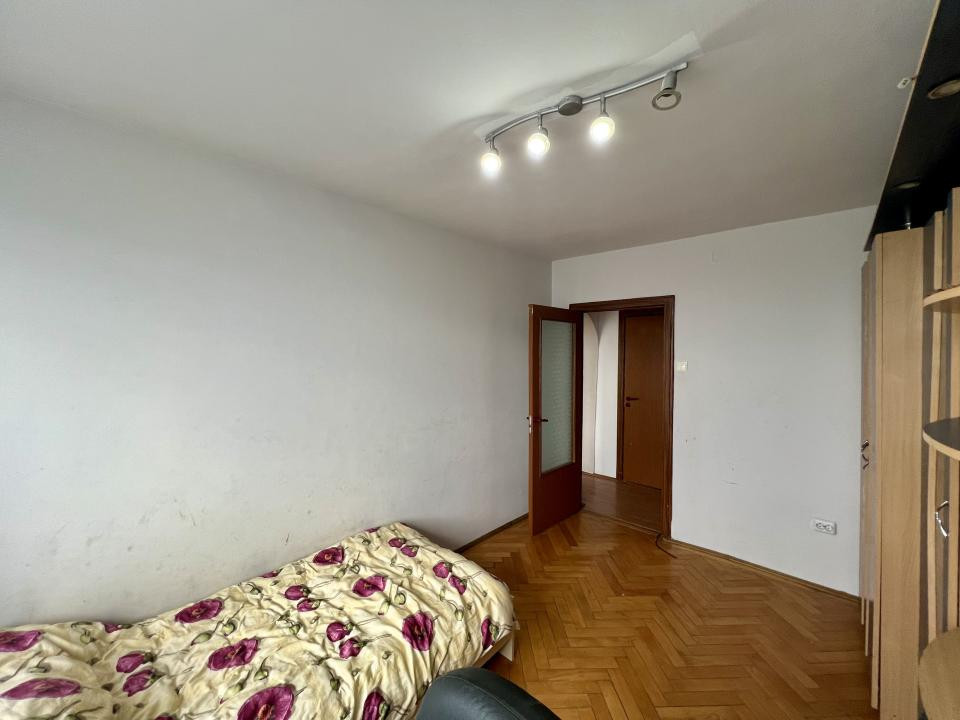  COMISION 0% Apartament 3 camere, 65 mp utili, etaj 5/10 - Zona Sagului