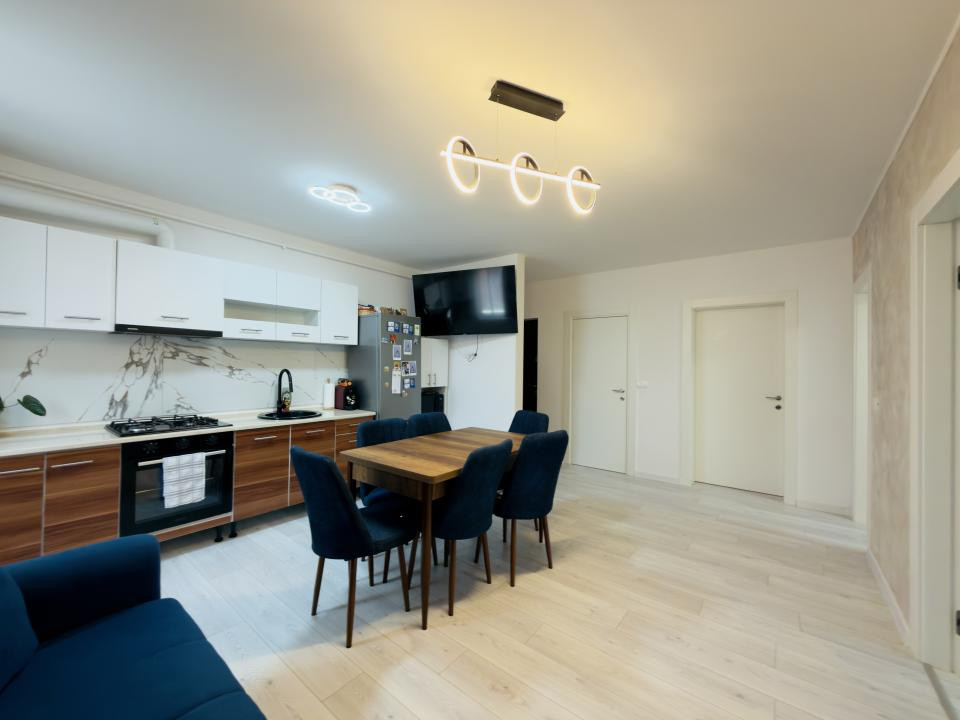 Apartament 3 camere, open space, etaj 3 - Giroc 