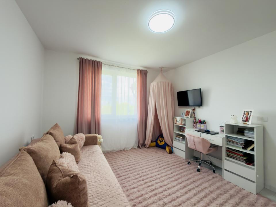 Apartament 3 camere, open space, etaj 3 - Giroc 