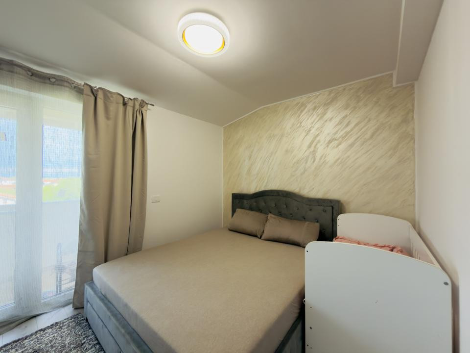 Apartament 3 camere, open space, etaj 3 - Giroc 