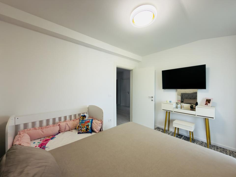 Apartament 3 camere, open space, etaj 3 - Giroc 
