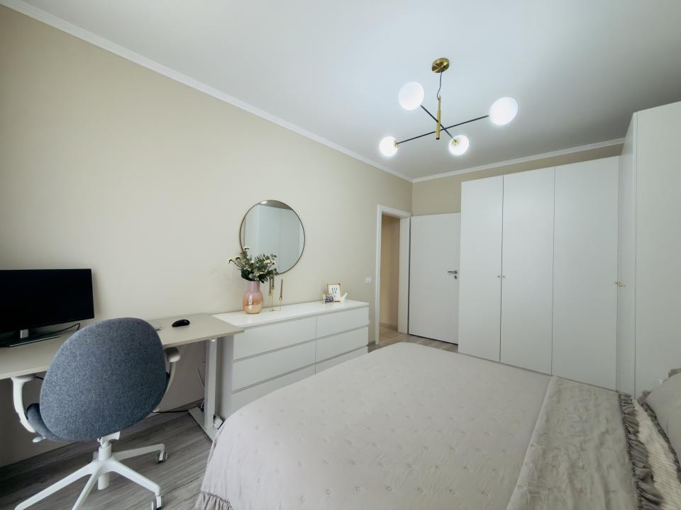 Apartament 2 camere, decomandat, parter in Giroc