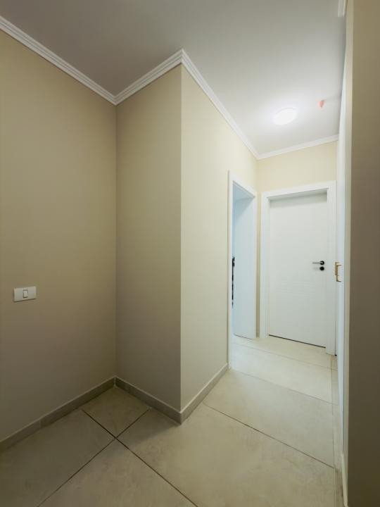 Apartament 2 camere, decomandat, parter in Giroc