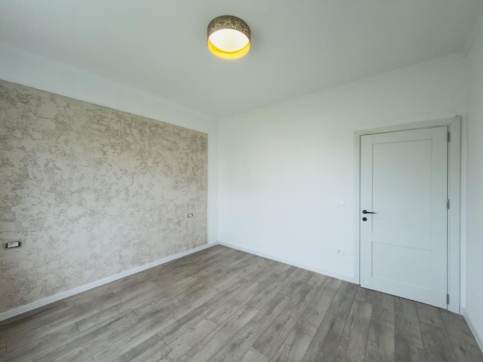Apartament  3 camere, open space, etaj 1, zona Torontalului