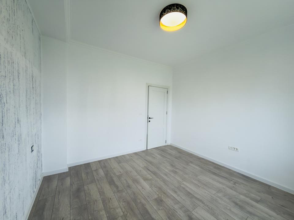 Apartament  3 camere, open space, etaj 1, zona Torontalului