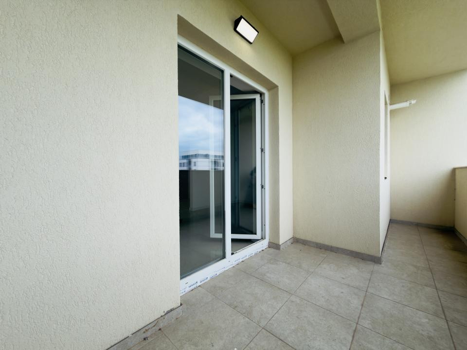 Apartament  3 camere, open space, etaj 1, zona Torontalului