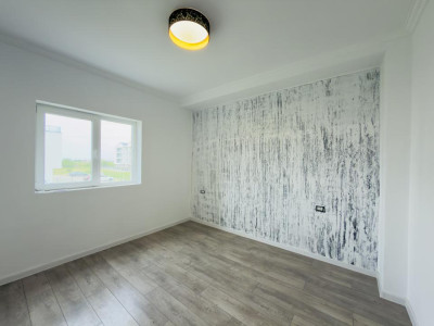 Apartament  3 camere, open space, etaj 1, zona Torontalului