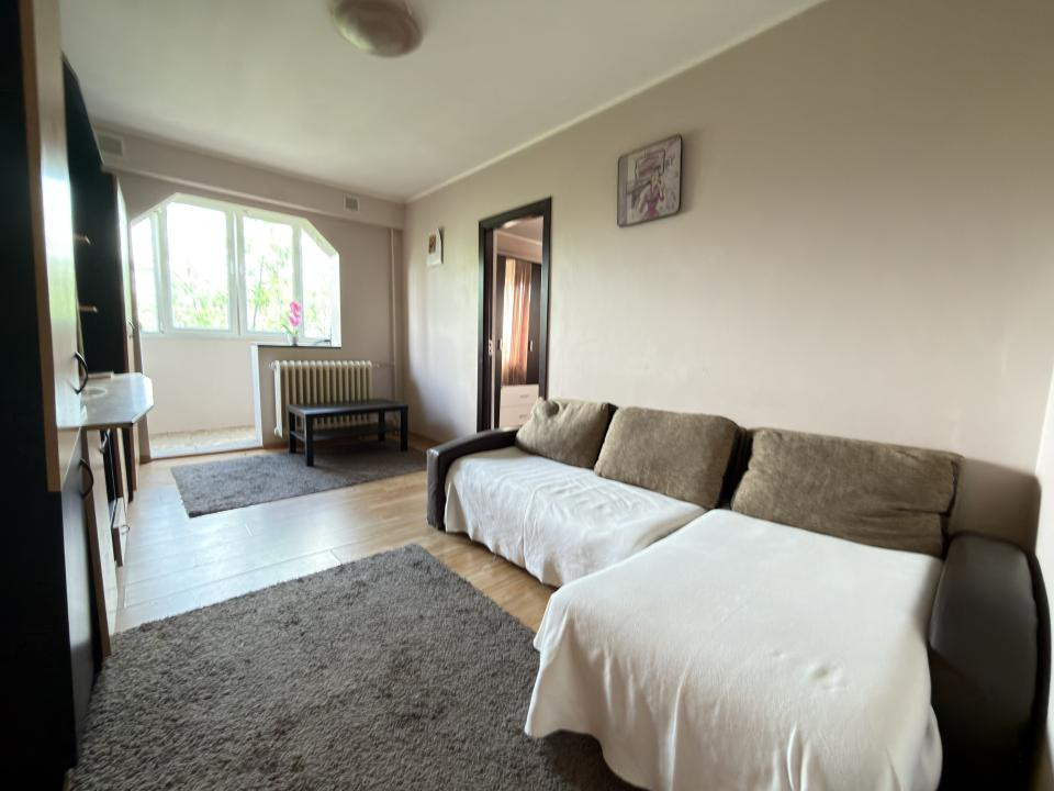 Apartament 3 camere, 42 mp, semi-decomandat - zona Dacia