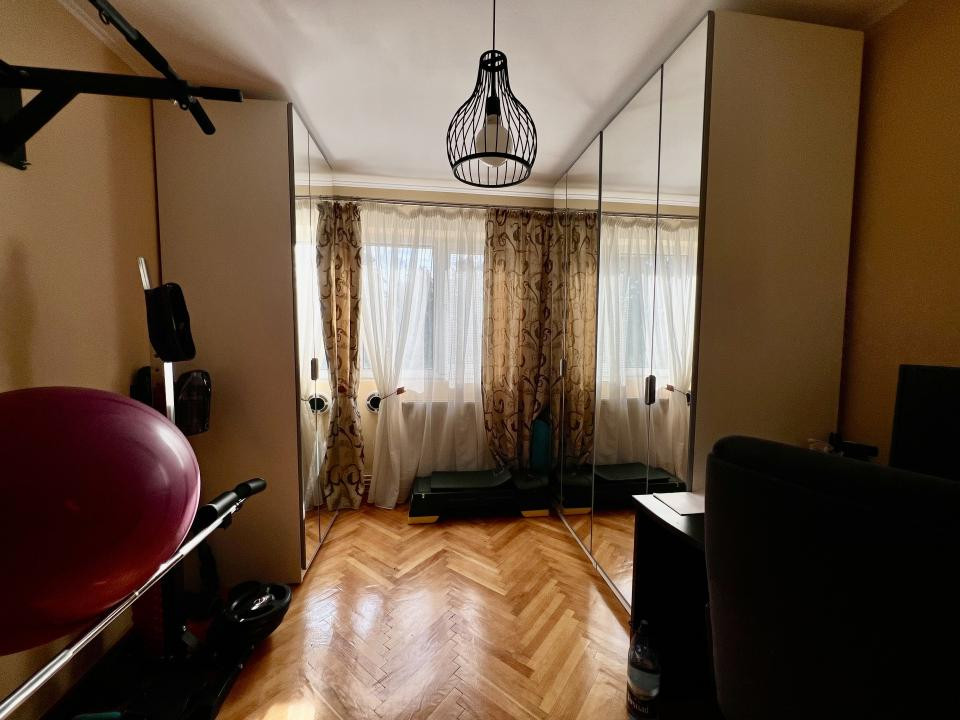  Apartament modern, 3 camere, 67 mp utili, etaj 3, decomandat - Aradului