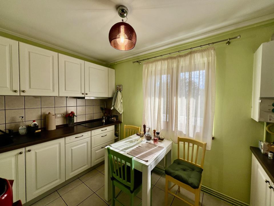  Apartament modern, 3 camere, 67 mp utili, etaj 3, decomandat - Aradului