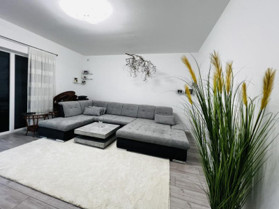 Apartament cu 3 camere complet mobilat si utilat  - Dumbravita 