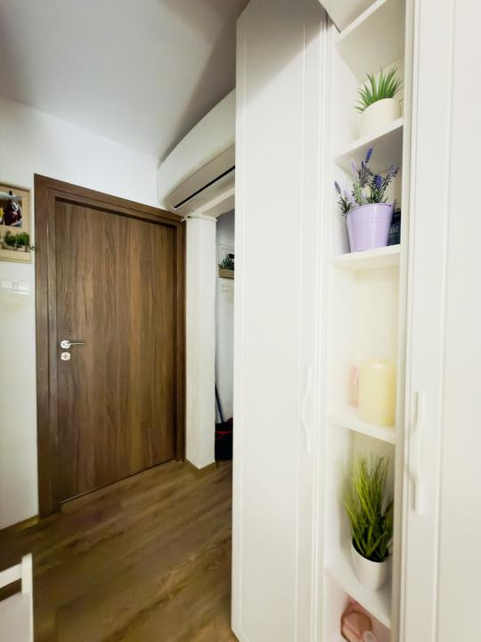 Apartament 3 camere, decomandat, etaj 1, zona Aradului 