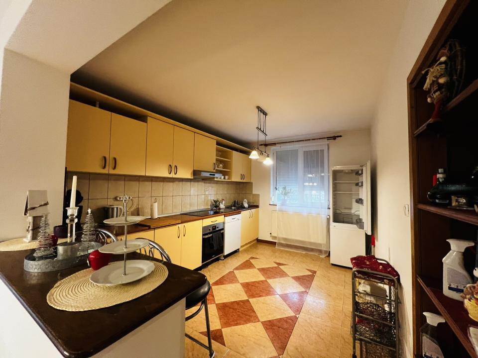 Vila 6 camere complet mobilata -320 mp Utili - Zona Bogdanestilor