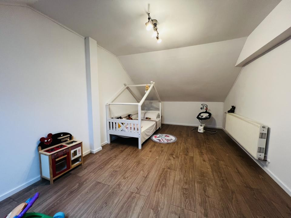 Vila 6 camere complet mobilata -320 mp Utili - Zona Bogdanestilor