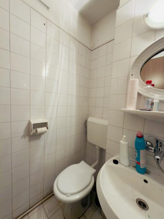Apartament 2 camere, parter, zona Dacia 