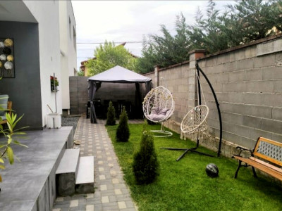 Duplex despărțit prin garaj, 3 Dormitoare- Zona Lidl - Dumbravita