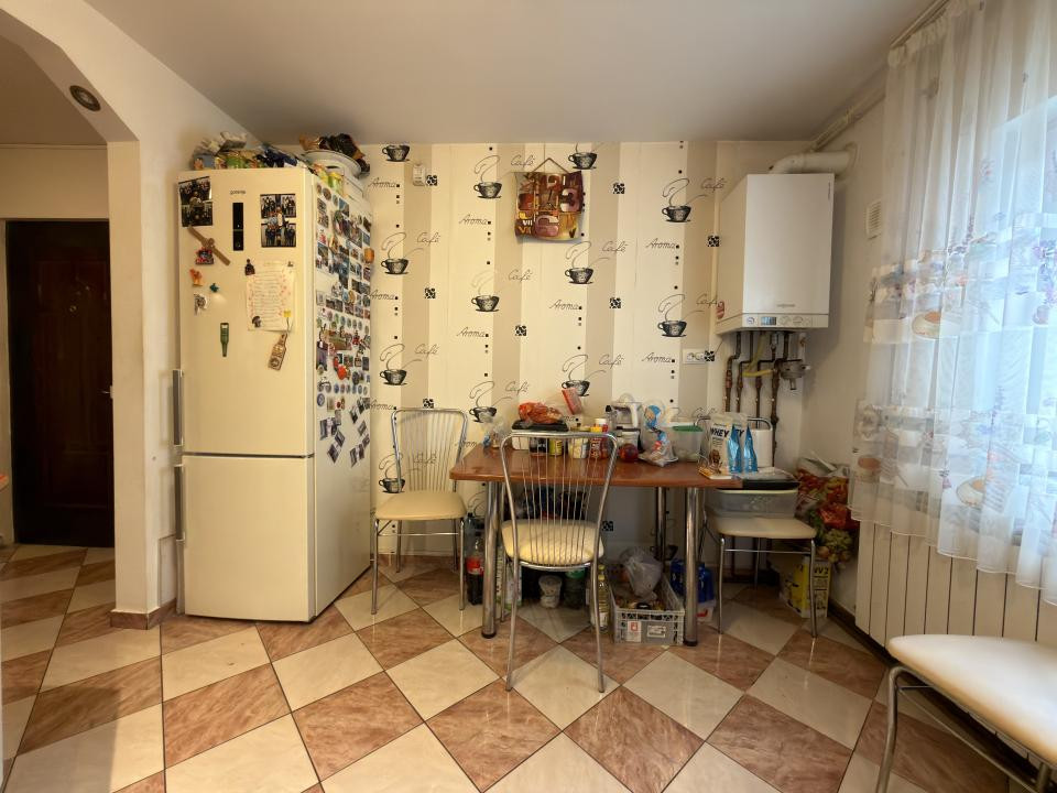 Apartament 3 camere, 63mp, etaj 1 - Zona Soarelui