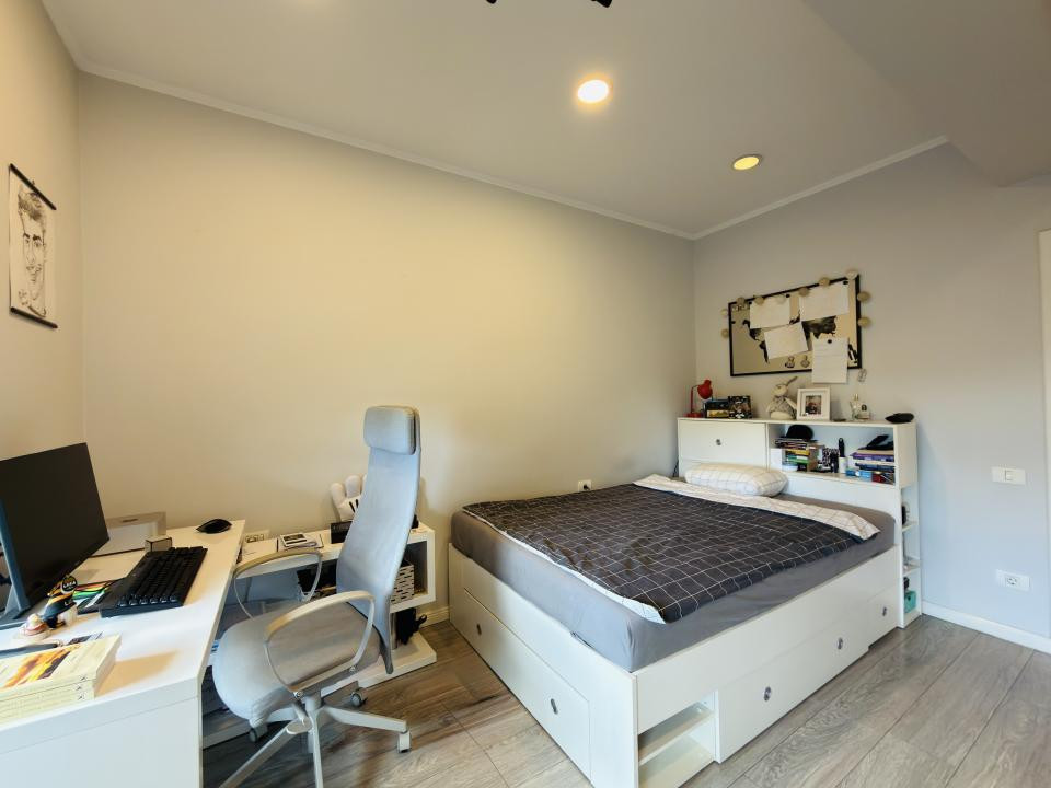 Apartamnet 3 camere, decomandat, etaj 1, 2 locuri de parcare in Braytim