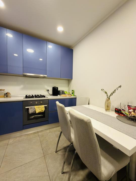 Apartamnet 3 camere, decomandat, etaj 1, 2 locuri de parcare in Braytim