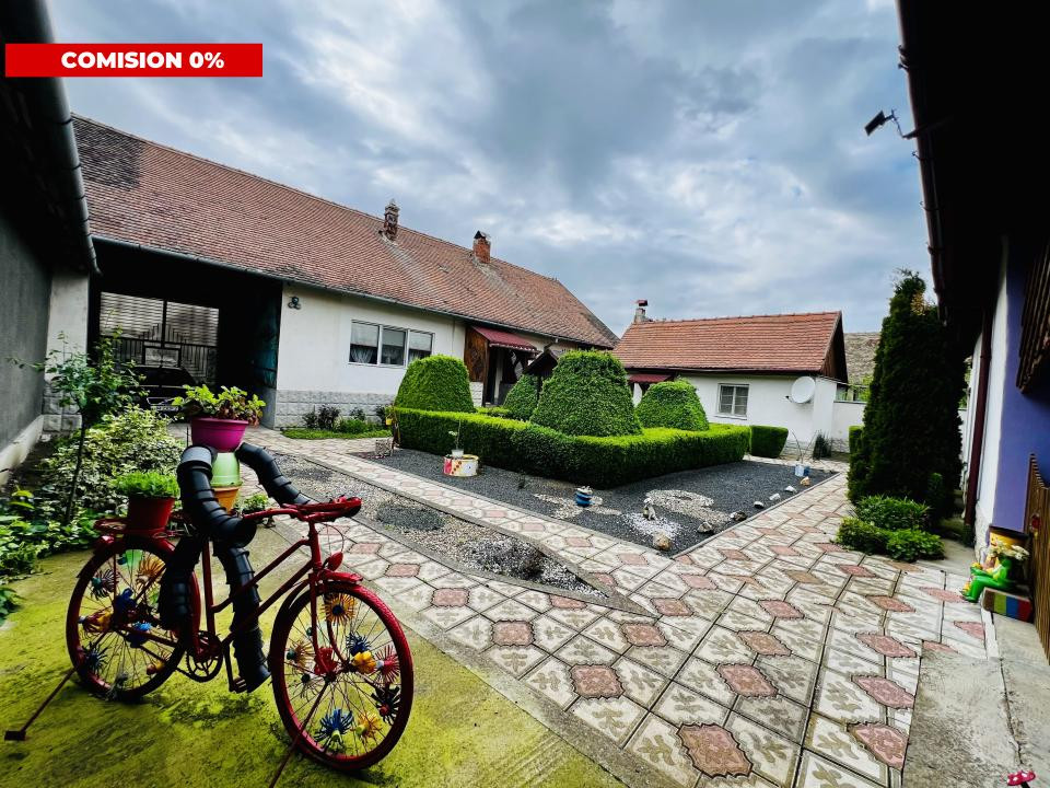 Casa Individuala 7 camere + teren 1735 mp - Localitatea Liebling- COMISION 0 %