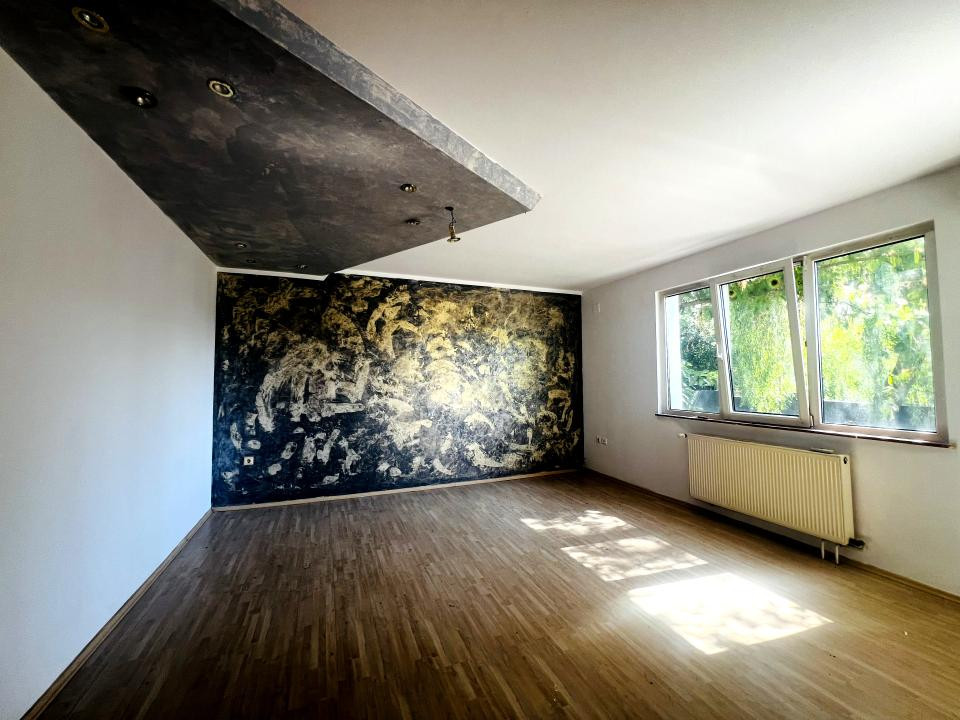 Casa Individuala 5 camere -218 mp utili -Dumbravita -Zona centrala