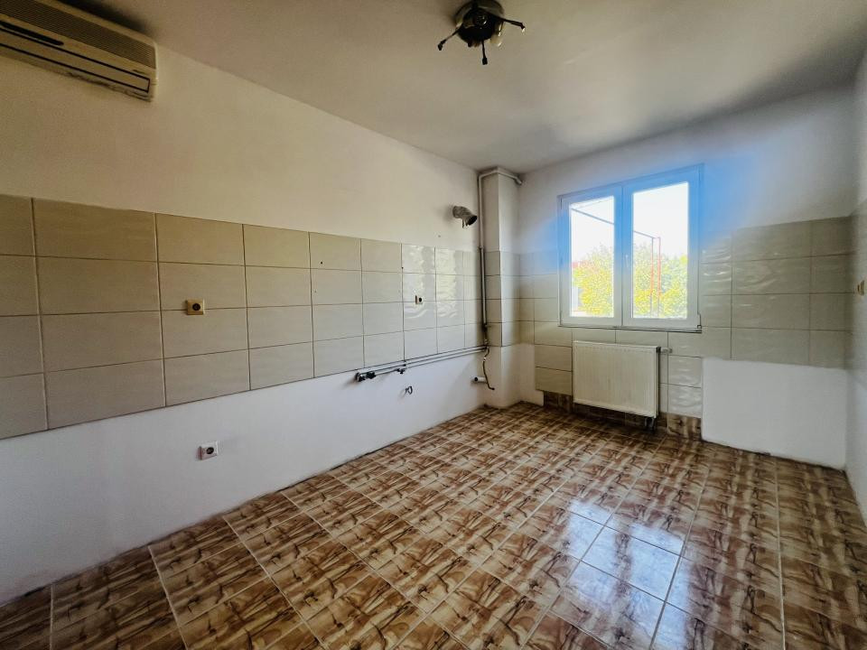 Casa Individuala 5 camere -218 mp utili -Dumbravita -Zona centrala