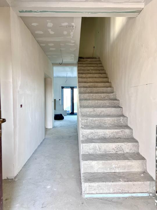 Duplex 5 camere - la cheie - Zona Bogdanestilor Timisoara