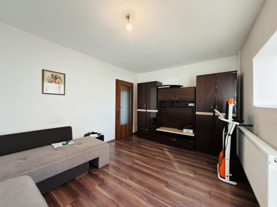 Apartament 1 camera, 37mp utili, etaj 2, zona Dambovita 