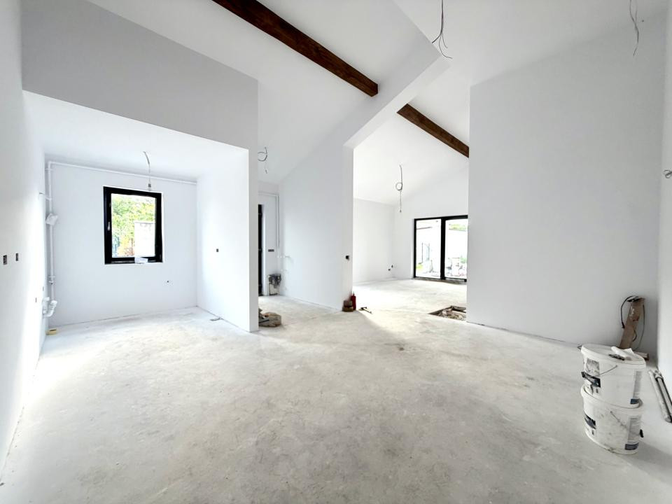 Duplex perete dublu, 5 camere, 141 mp utili, 420 mp teren - Ghiroda