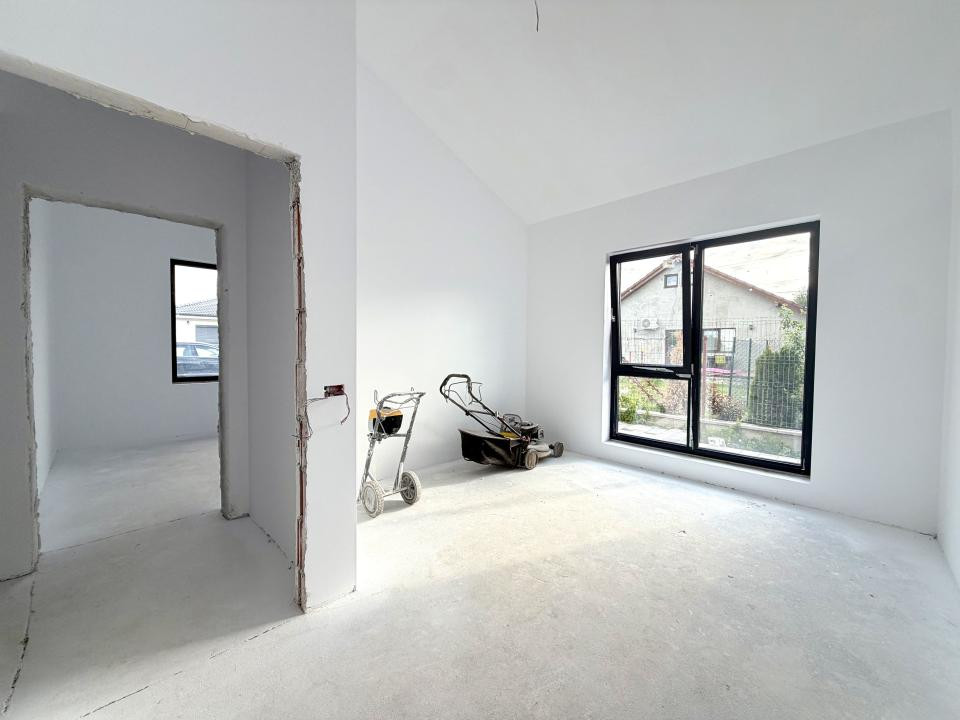 Duplex perete dublu, 5 camere, 141 mp utili, 420 mp teren - Ghiroda