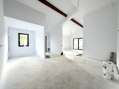 Duplex perete dublu, 5 camere, 141 mp utili, 420 mp teren - Ghiroda
