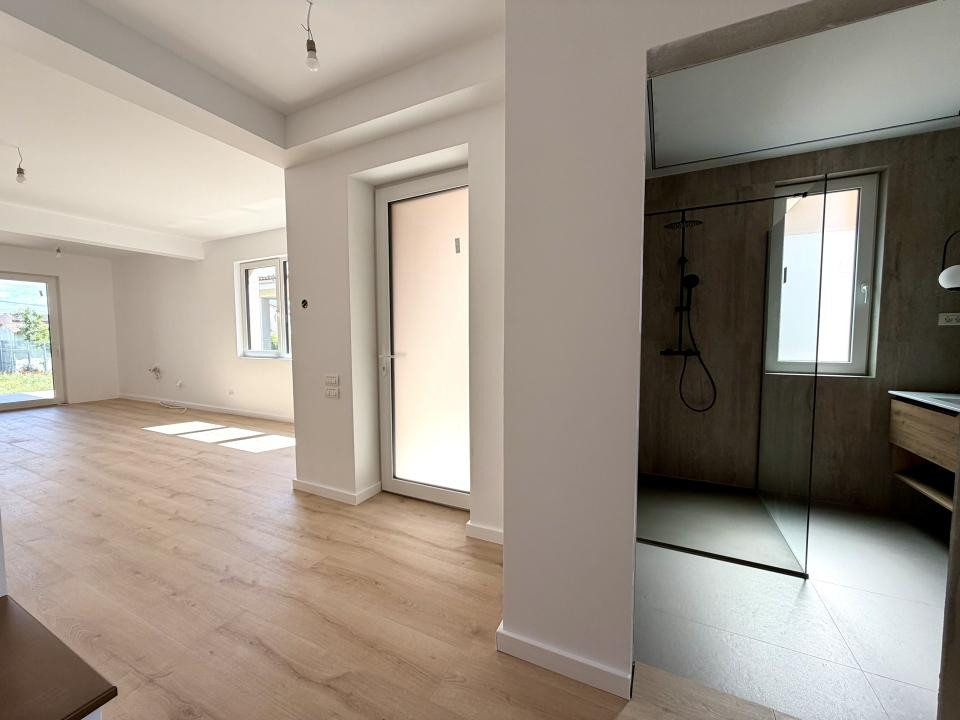 Duplex modern, 4 camere, 124 mp utili, 350 mp teren - Dumbravita