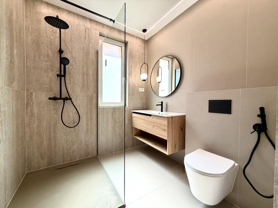 Duplex modern, 4 camere, 124 mp utili, 350 mp teren - Dumbravita
