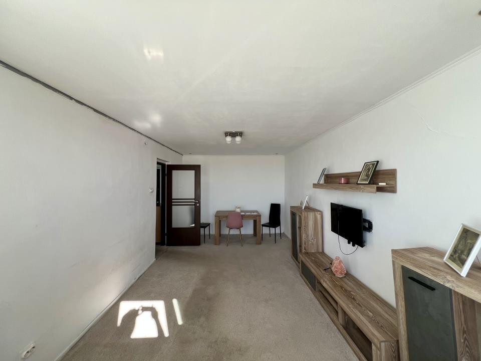  Apartament 3 camere, decomandat, 70 mp utili - zona Sagului