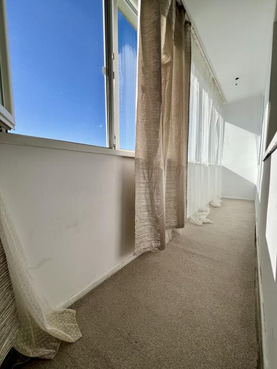  Apartament 3 camere, decomandat, 70 mp utili - zona Sagului
