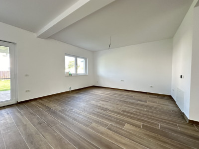 Casa insiruita moderna, 4 camere, 105 mp utili - Sanandrei 
